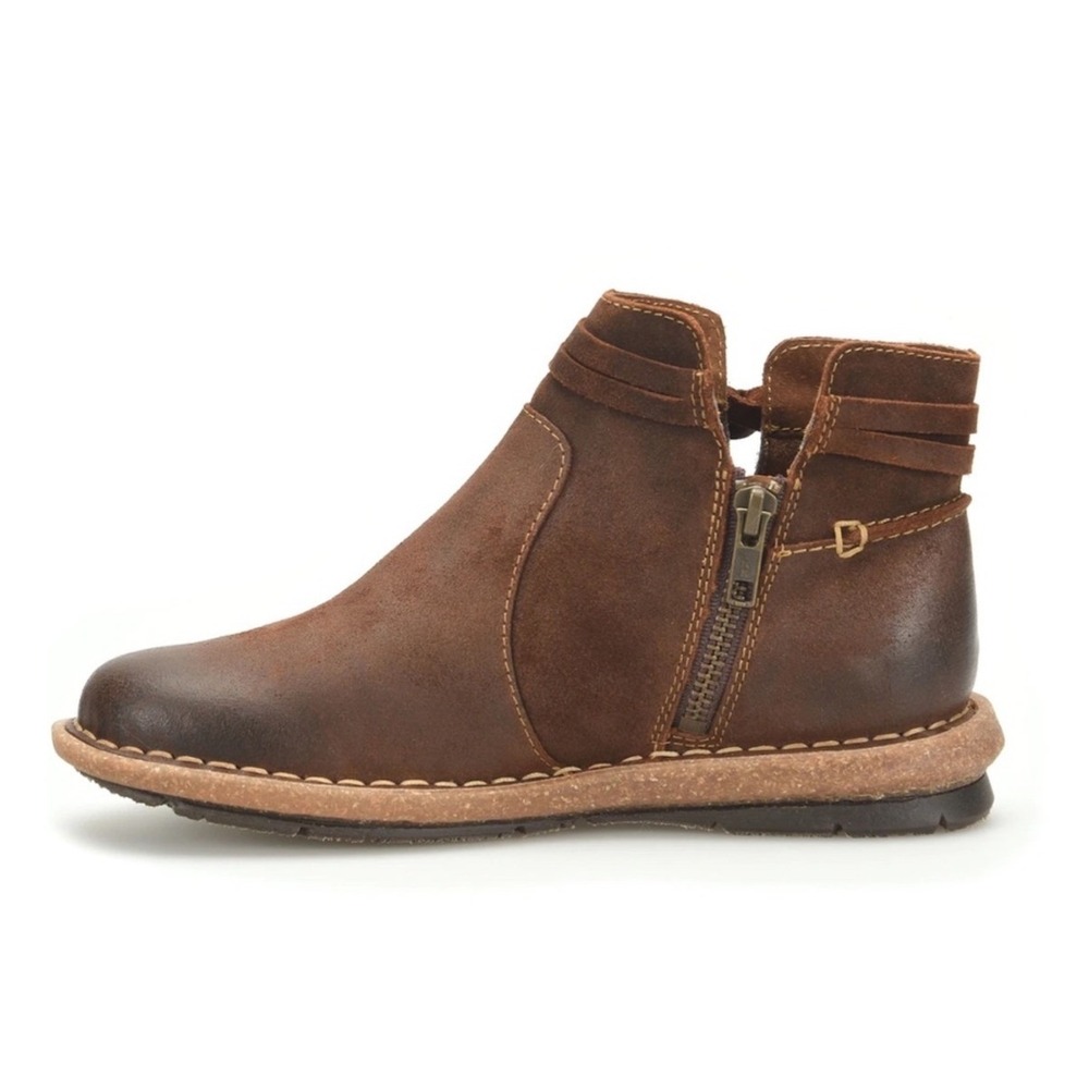 Born‎ Brown Distressed Suede Wyter Ankle Booties Women's Size 9.5 - Picture 2 of 11